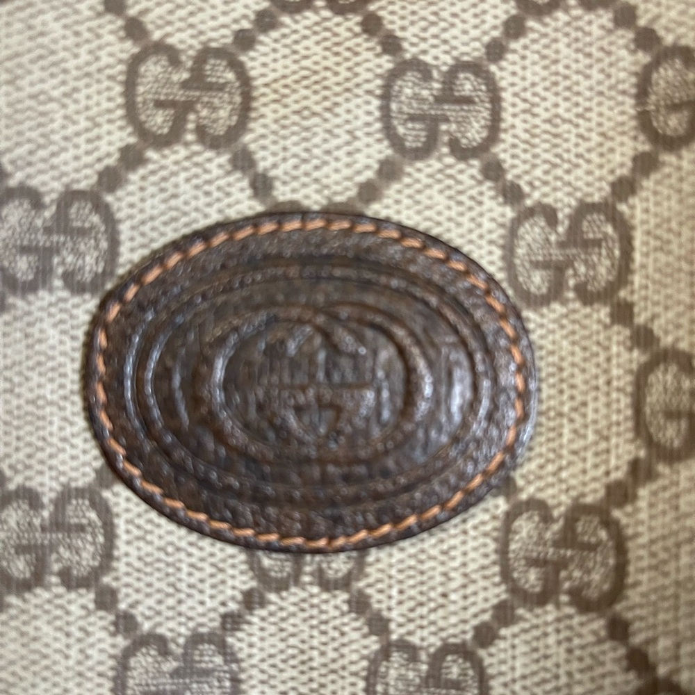 Gucci Beige GG Supreme Tote with Green and Red Web Straps - Picture 3 of 12